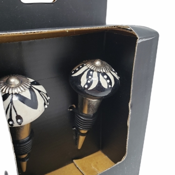 CASA DECOR ceramic wine bottle stoppers set - Picture 3 of 4